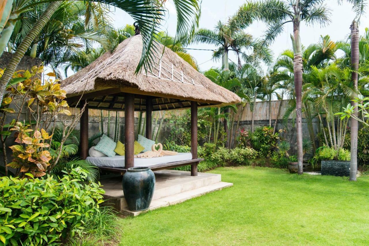 Villa Bliss A Paradise Of Three Independent Villas Canggu Buitenkant foto